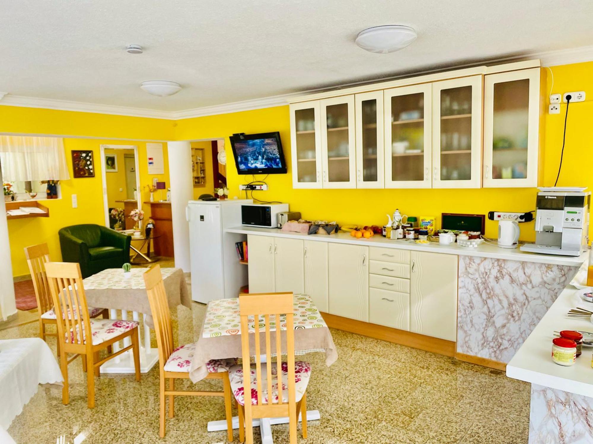Villa Lux Hévíz Buitenkant foto