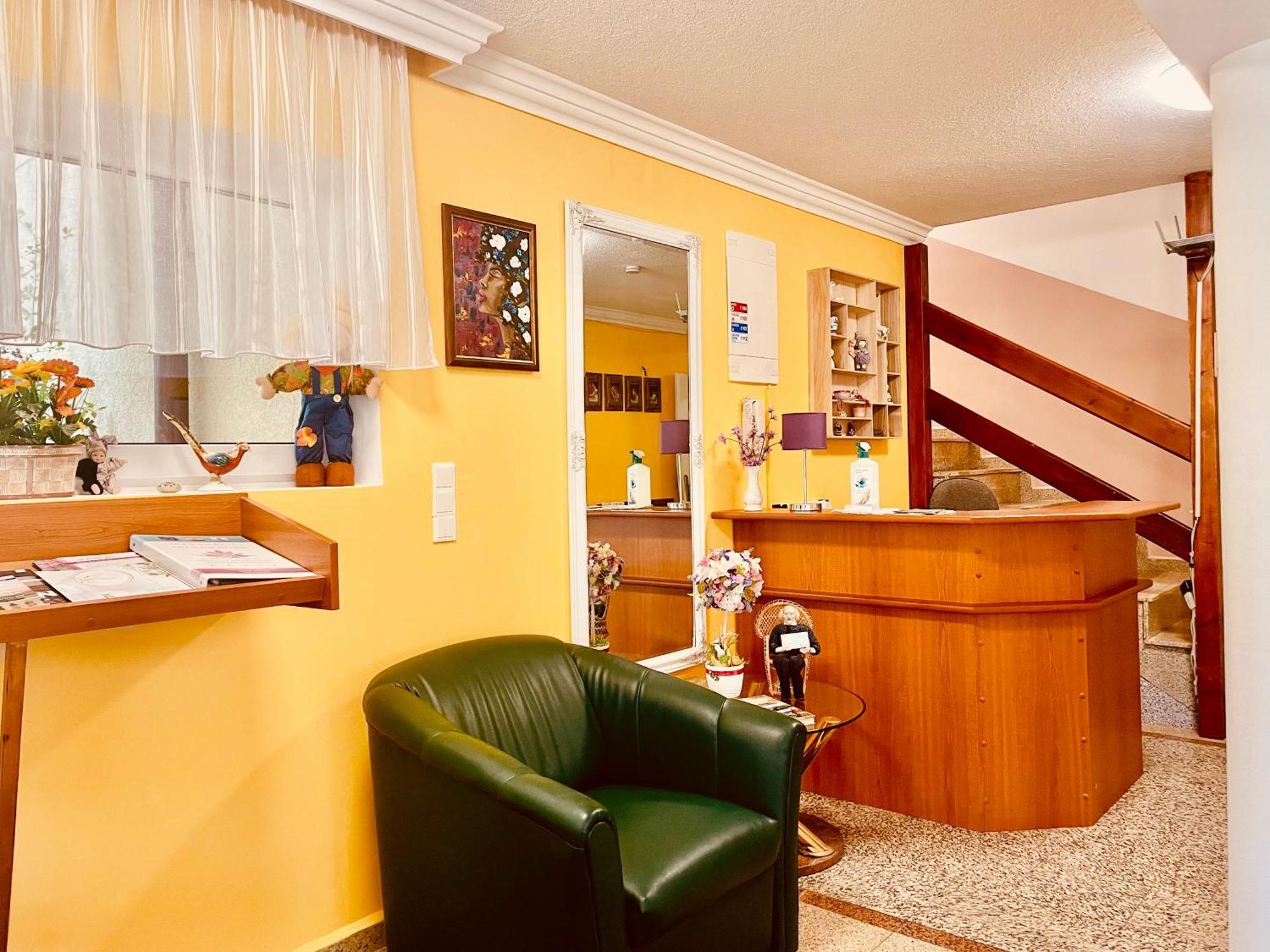 Villa Lux Hévíz Buitenkant foto